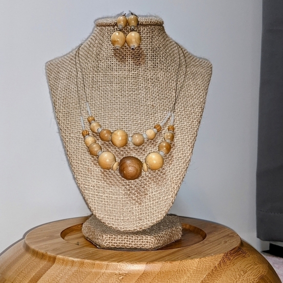 Wooden Bead Invisible Necklace with Earrings Set - Picture 7 of 7
